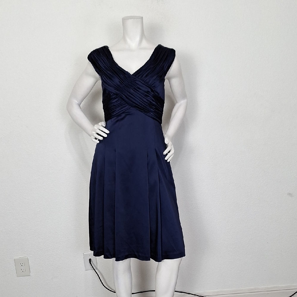 Calvin Klein Navy Ruched Sleeveless Fit & Flare Dress Size 2 - Picture 2 of 13